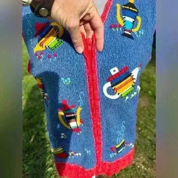 Vintage Susan Bristol sweater vest. Teapots. Whimsy. Quirky. Ugly sweater - Picture 3 of 13